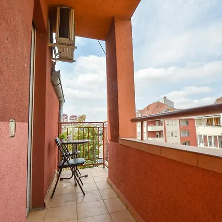 Misha - Cozy Place To In Novi Sad