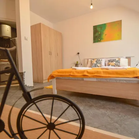 Misha - Cozy Place To In Apartment Novi Sad